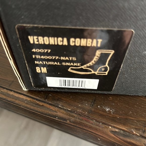 Frye snakeskin boots - Picture 10 of 10